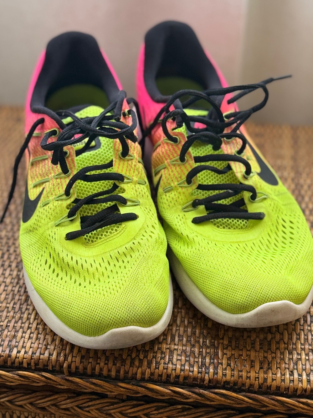 Nike Neon Yellow and Pink Men's Athletic Running Shoes